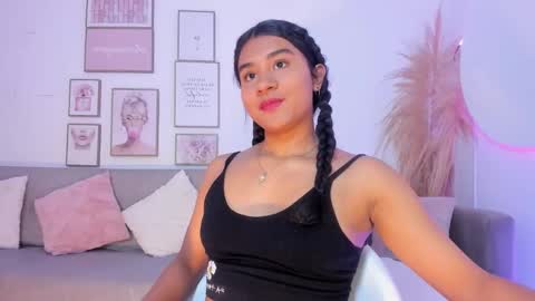 missy_lowe online show from September 13, 2025, 5:35 pm