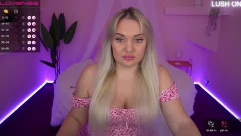 Snapshot of missyymartinezz chatting on December 9, 2024, 8:22 am Amely online show from December 9, 2024, 8:22 am