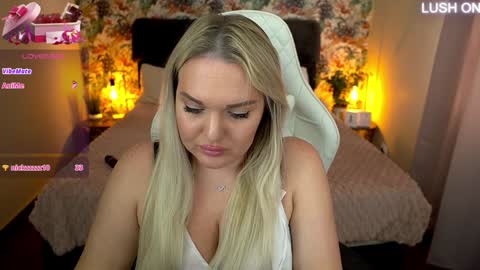 Snapshot of missyymartinezz chatting on December 12, 2024, 9:40 am Amely online show from December 12, 2024, 9:40 am