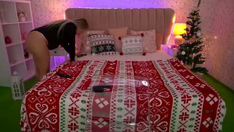 Snapshot of missyymartinezz chatting on December 24, 2024, 12:00 pm Amely online show from December 24, 2024, 12:00 pm