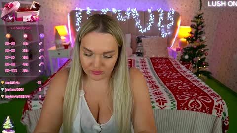 Snapshot of missyymartinezz chatting on December 30, 2024, 12:31 pm Amely online show from December 30, 2024, 12:31 pm