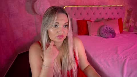 Snapshot of missyymartinezz chatting on January 25, 2025, 8:21 am Amely online show from January 25, 2025, 8:21 am