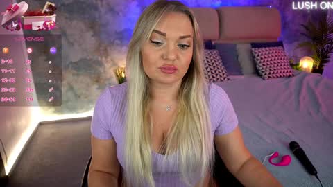 Snapshot of missyymartinezz chatting on February 2, 2025, 8:35 am Amely online show from February 2, 2025, 8:35 am