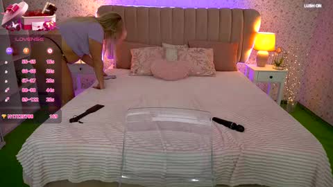 Snapshot of missyymartinezz chatting on February 13, 2025, 3:35 pm Amely online show from February 13, 2025, 3:35 pm