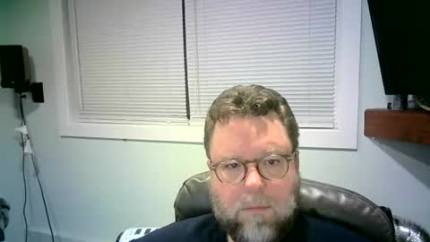 Snapshot of mister_happy567 chatting on February 2, 2025, 6:04 am Mr. Happy online show from February 2, 2025, 6:04 am