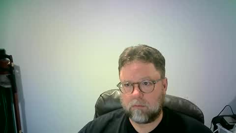 Snapshot of mister_happy567 chatting on September 21, 2025, 5:09 am Mr. Happy online show from September 21, 2025, 5:09 am