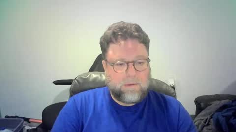 Snapshot of mister_happy567 chatting on October 5, 2025, 6:23 am Mr. Happy online show from October 5, 2025, 6:23 am