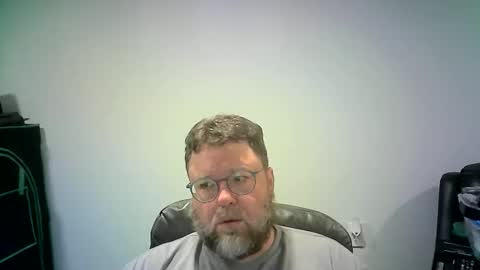 Mr. Happy online show from November 28, 2025, 7:22 am