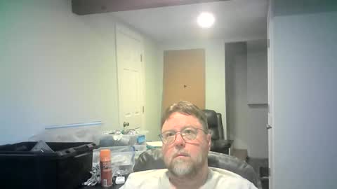 Mr. Happy online show from April 4, 2026, 5:38 am