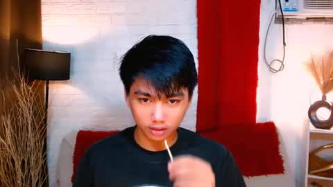 Snapshot of mister_officer chatting on December 6, 2024, 5:20 am SAINT SACHI  will make your day  online show from December 6, 2024, 5:20 am