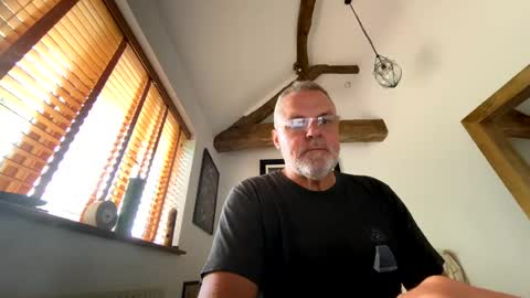 Snapshot of misterblivs chatting on July 13, 2026, 8:28 am Misterblivs online show from July 13, 2026, 8:28 am