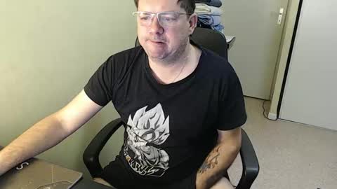 mistercoeur online show from February 5, 2025, 8:11 am