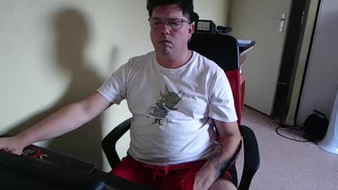 mistercoeur online show from November 4, 2025, 4:06 pm