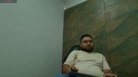 misterslapalot_96 online show from February 25, 2025, 7:36 pm