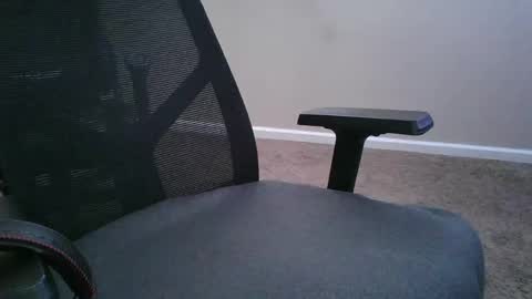 Snapshot of misterthickdicc chatting on April 4, 2026, 5:43 pm Julius online show from April 4, 2026, 5:43 pm