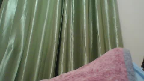misticmoment online show from June 27, 2026, 6:35 pm