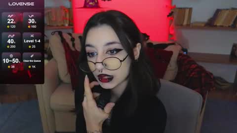 Marcelline online show from October 19, 2025, 9:32 am