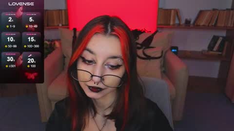 Marcelline online show from November 27, 2025, 10:50 am