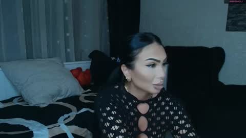 Snapshot of mistress_meryem chatting on June 25, 2026, 9:41 pm mistress_meryem online show from June 25, 2026, 9:41 pm