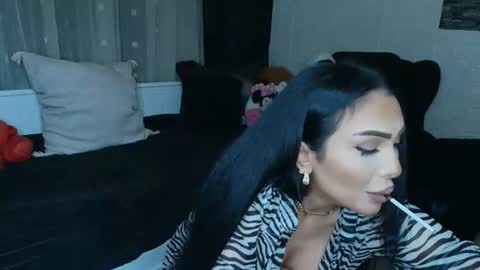 Snapshot of mistress_meryem chatting on July 13, 2026, 10:23 pm mistress_meryem online show from July 13, 2026, 10:23 pm