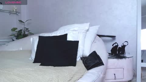 Snapshot of mistress_pamela_ chatting on February 26, 2025, 7:20 am Mistress Pamela online show from February 26, 2025, 7:20 am