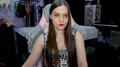 Dirty Priest and Ivi online show from January 23, 2025, 7:18 pm