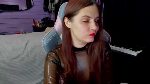 Dirty Priest and Ivi online show from November 28, 2025, 12:02 am