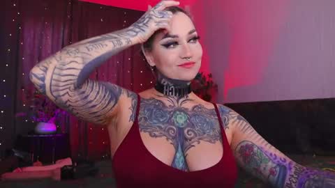 MistressDarkStar online show from April 19, 2026, 4:06 pm