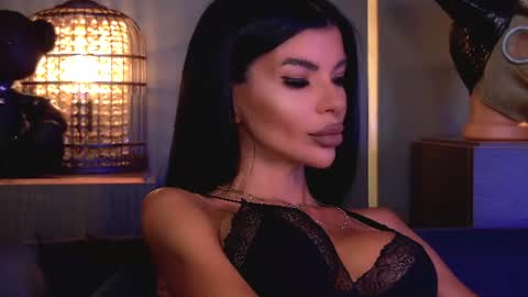 Snapshot of mistresselenia chatting on July 16, 2026, 1:06 pm Elenia online show from July 16, 2026, 1:06 pm