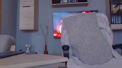 MitressEllie--Your Bratty Miss online show from January 30, 2025, 2:15 pm