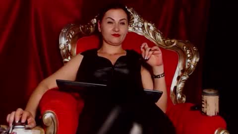 Mistress Fabiola   online show from April 16, 2026, 6:19 pm