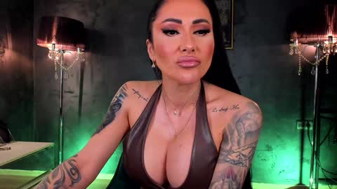 Snapshot of mistresskennya chatting on January 25, 2025, 11:11 pm mistresskennya online show from January 25, 2025, 11:11 pm