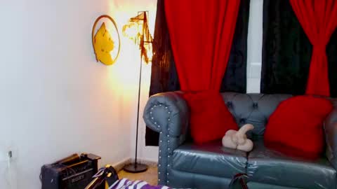 Mistresslombana online show from April 20, 2026, 5:21 am
