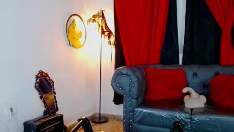 Snapshot of mistresslombana_666 chatting on April 28, 2026, 5:12 am Mistresslombana online show from April 28, 2026, 5:12 am