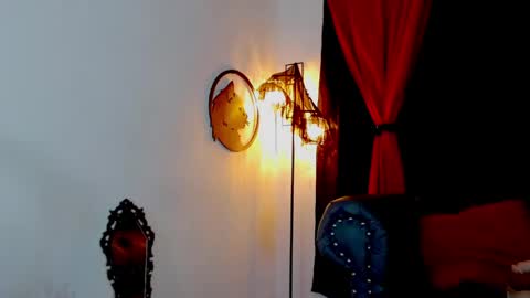 Snapshot of mistresslombana_666 chatting on May 16, 2026, 4:20 am Mistresslombana online show from May 16, 2026, 4:20 am