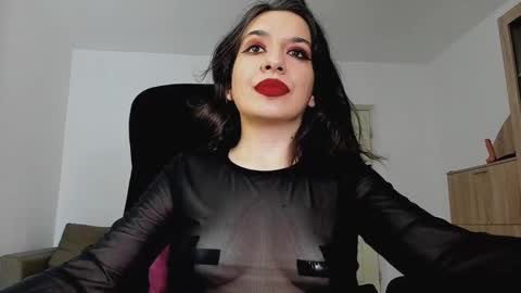 YourGoddessM online show from December 21, 2024, 11:01 am