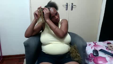 Snapshot of mistressshirleyx chatting on October 30, 2025, 5:57 pm mistressshirleyx online show from October 30, 2025, 5:57 pm