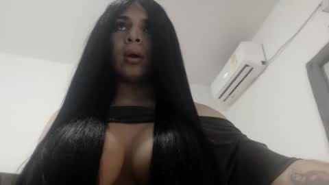 ALICE MADANE online show from November 22, 2025, 4:55 am