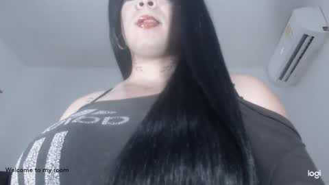 Snapshot of mistressxxalice chatting on June 8, 2026, 9:37 pm ALICE MADANE online show from June 8, 2026, 9:37 pm