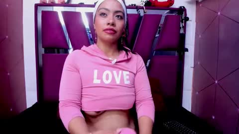 Misty Bound online show from November 28, 2025, 3:53 am