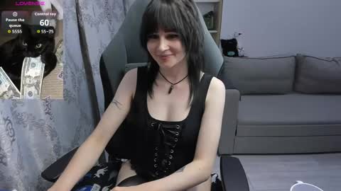 Snapshot of misty_dark chatting on May 15, 2026, 9:33 pm misty_dark online show from May 15, 2026, 9:33 pm
