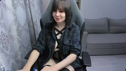 Snapshot of misty_dark chatting on June 25, 2026, 10:31 am misty_dark online show from June 25, 2026, 10:31 am