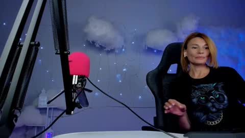 MistyBarnes NONUDE MODEL online show from March 10, 2025, 2:59 pm