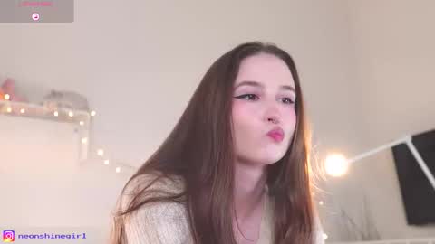 Mita online show from September 19, 2025, 5:53 am