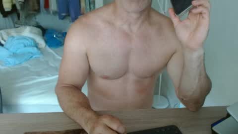 Snapshot of mitcheli chatting on June 17, 2026, 6:42 pm Onlyfans online show from June 17, 2026, 6:42 pm