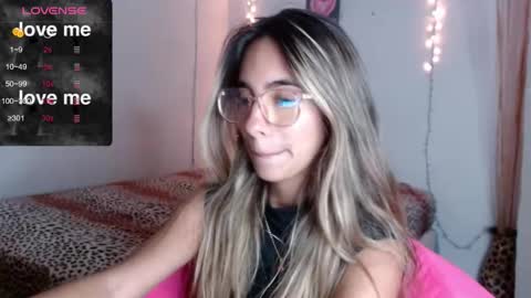 mitchwilson1 online show from October 24, 2025, 12:08 am