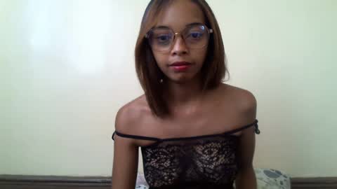 mitiah06 online show from June 16, 2026, 5:21 am