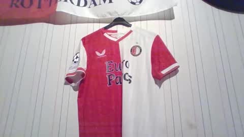 mitta93 online show from September 9, 2025, 11:15 pm