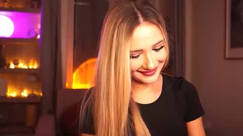 Miu Meow online show from November 26, 2025, 5:25 pm