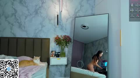 Mia 3 online show from October 22, 2025, 12:16 pm